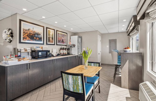 Waterville Hotel | The Elmwood