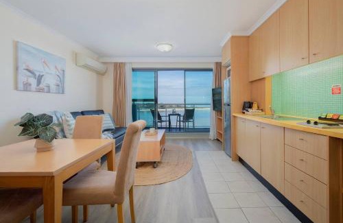 The Entrance Wohnung | The Entrance Vista - Waterfront Stay with Pool and Spa