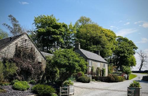 Crowdecote Haus | The Farmhouse