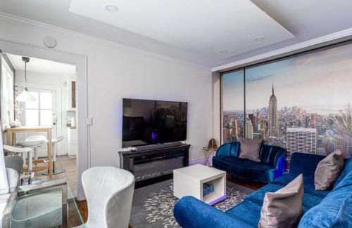 Cove - East Side - Shippan Haus | The Fred Deluxe 7 BR by I95 Train HarborVw Beach