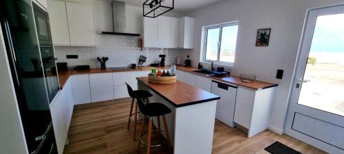 Ribeira Grande Haus | The Frenchie's House