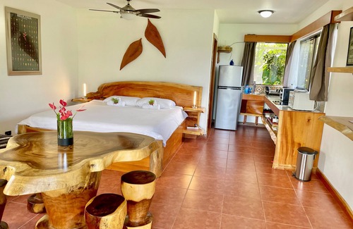 Arenal Sonstige | The Fruit Tree Garden Bromeliad Suite
