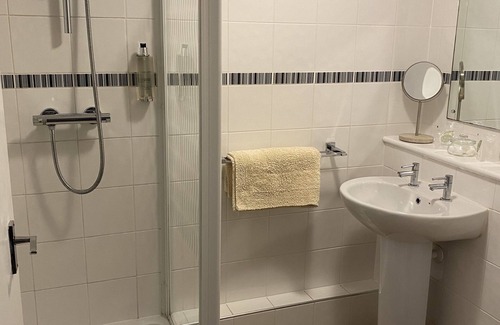 Nunney Hotel | The George Inn