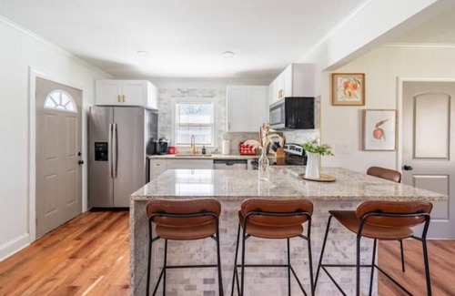 Forest Park Haus | The Georgia Peach