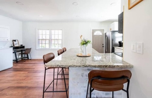 Forest Park Haus | The Georgia Peach