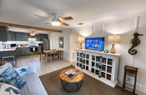 Flagler Beach Haus | The Golden Hour Cottage: a block & a half to the beach & 1 mile to downtown!