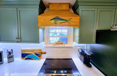 Flagler Beach Haus | The Golden Hour Cottage: a block & a half to the beach & 1 mile to downtown!