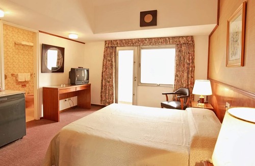 Lambare Haus | Der Goldfisch bleibt