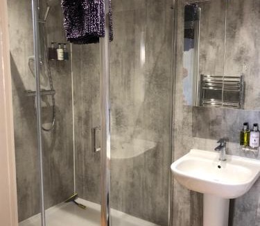 Cottingham Haus | The Granary, Wolds Way Holiday Cottages, spacious 3 bed cottage