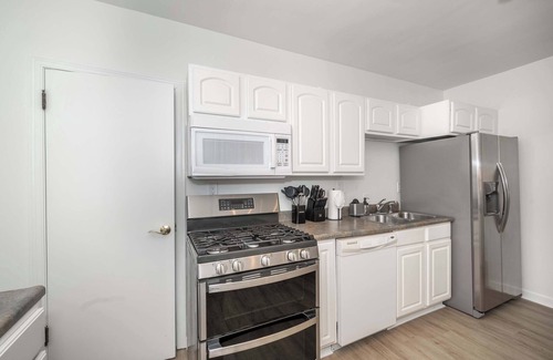 Ludlow Wohnung | The Grand Elm Suite 1 – Sleeps 4