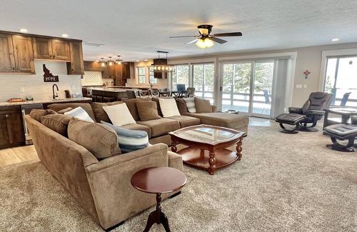 Cascade Haus | The Great Outdoors - Fantastic home - Lake Cascade - Game room - A/C - Lots of parking