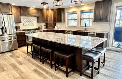 Cascade Haus | The Great Outdoors - Fantastic home - Lake Cascade - Game room - A/C - Lots of parking