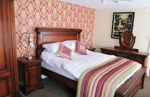 Wellington Hotel | The Green Dragon