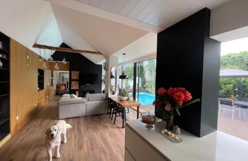 Carvoeira Haus | The Green Retreat
