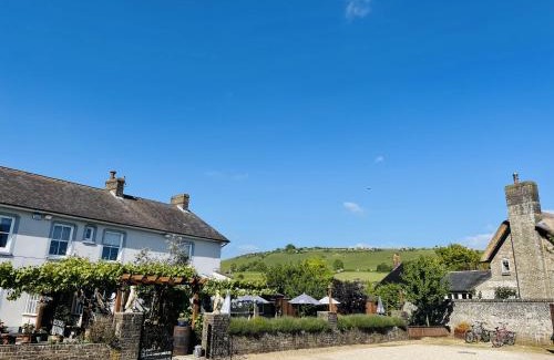 Sydling St Nicholas Hotel | The Greyhound Inn