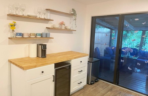 Survey Creek Haus | The Guitar On the Lake