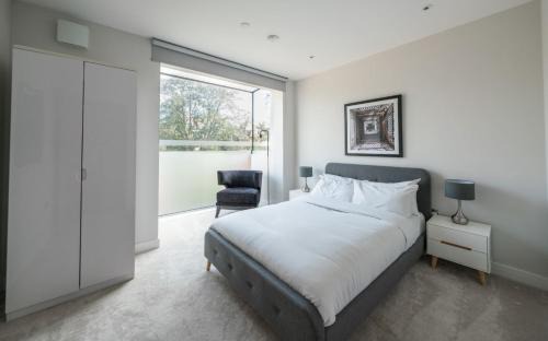Frognal and Fitzjohns Wohnung | The Hampstead Hideout - Glamorous 3BDR Flat with Balcony