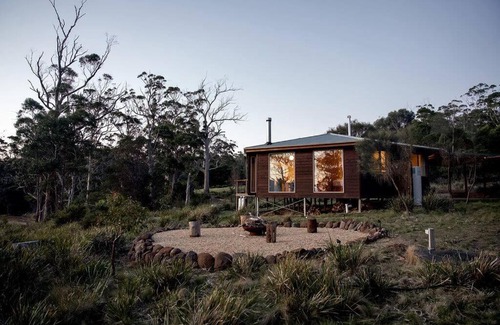 Apollo Bay Haus | The Hideout Cabin