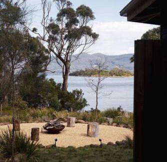 Apollo Bay Haus | The Hideout Cabin