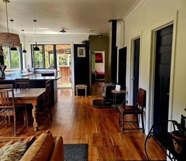 Raurimu Haus | The Hill Block Cottage