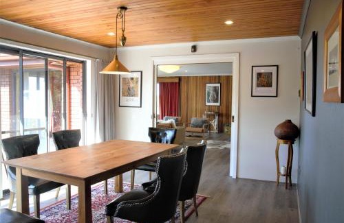 Kingston Haus | The Hobart Entrance