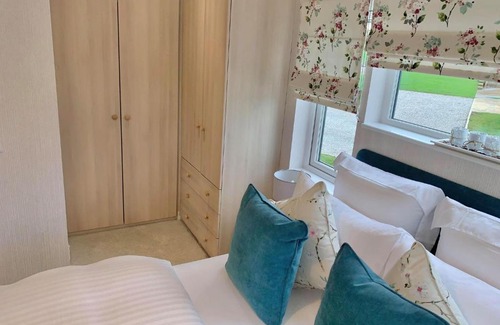 Thirsk Skihütte | The Hollin Retreat at Hollin Barn Lodge Park