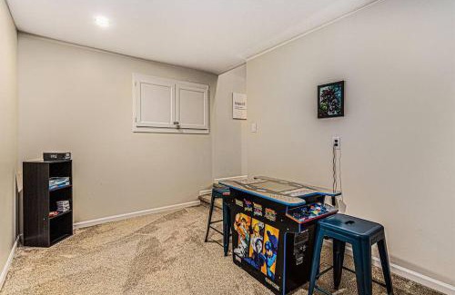 Hopkins Haus | The Hopkins Hideaway - 40 Acres with trails, Arcades, Hot Tub, Fire Pit