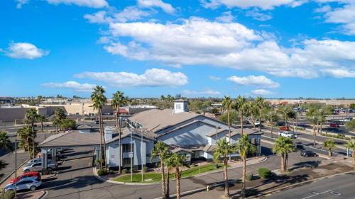 Glendale Hotel | The Hotel Serene Glendale Peoria, Surestay Collection by Best Western