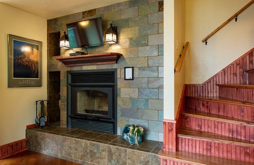 Croftville Eigentumswohnung | Das Inn at Croftville Road Cottages Nr. 5. Am Ufer des Oberen Sees.