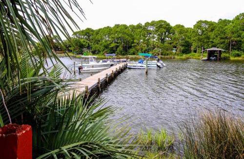 Gulf Lagoon Beach Hotel | The Inn at St Thomas Square 1210C