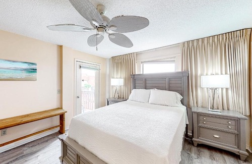 Gulf Lagoon Beach Hotel | The Inn at St Thomas Square 1211C