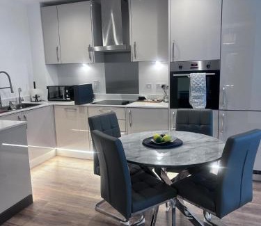 Harlow Wohnung | The Ivy Abode 2 bed Apartment