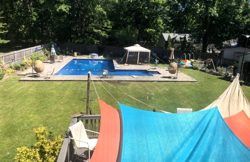 Ridge Bed & Breakfast | The Jahmtons Guest Room