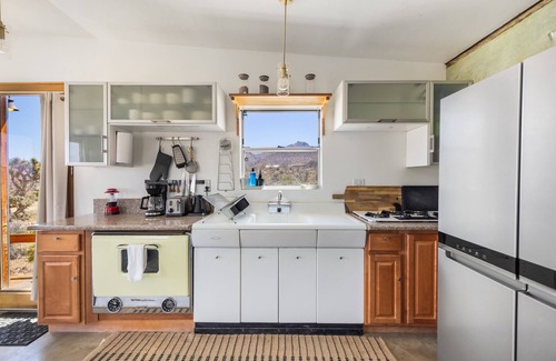 Joshua Tree Highlands Haus | đ”The Jensen- Peaceful home with the most INCREDIBLE viewsđ”