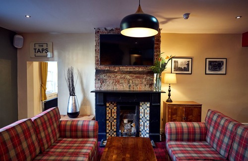 Newton-le-Willows Hotel | The Kirkfield Hotel