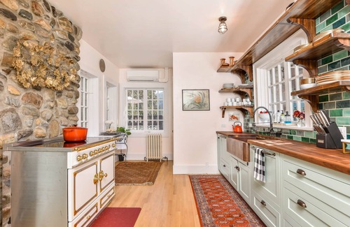 Metaline Falls Skihütte | NEW - The Kirtland Cutter Rock House - Metaline Falls