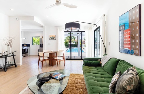 Little Tuscany Haus | The Knot is a charming Palm Springs property located conveniently in PS north