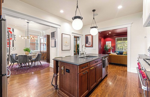 Victorian Village Haus | The Known: Luxury Short North Oasis / Free Parking