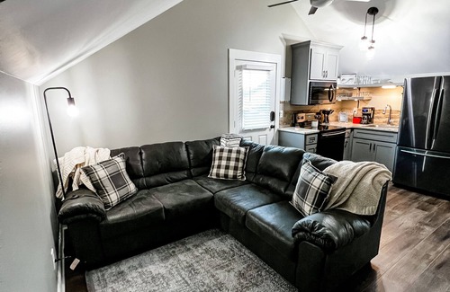 Newton County Wohnung | The Lakeside Loft - Covington, GA - Beautiful Lakefront Rental Sleeps up to Four