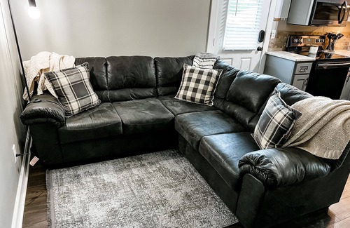 Newton County Wohnung | The Lakeside Loft - Covington, GA - Beautiful Lakefront Rental Sleeps up to Four