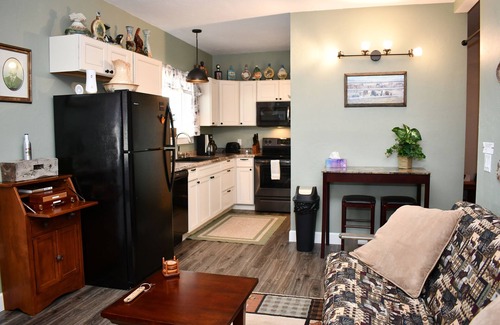 Philipsburg Haus | The Lazy 8 Apartment