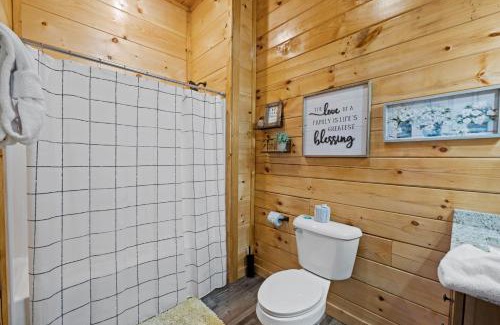 Sevierville Haus | The Lazy Bee - Mountain Views, Pool, Hot Tub & Games for All