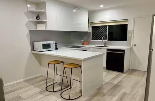 Trinity Beach Haus | The Lazy Break at Trinity 400m from the beach with great of bars and restaurants