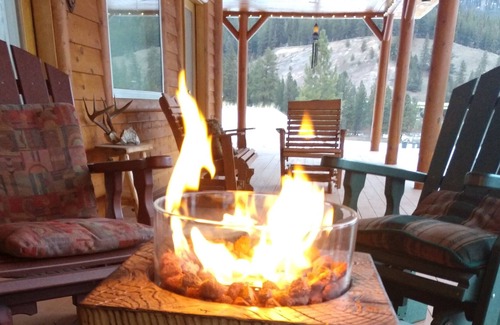 Superior Haus | The Lazy Elk Retreat: Authentic, Western Montana Experience!