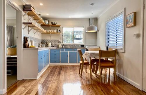 Primrose Sands Haus | The Lazy Fig - Ocean Views, Orchard & Pizza Oven