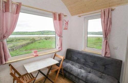 Ballyshannon Wohnung | The Lazy Llama Farm Stay Shepherd Hut