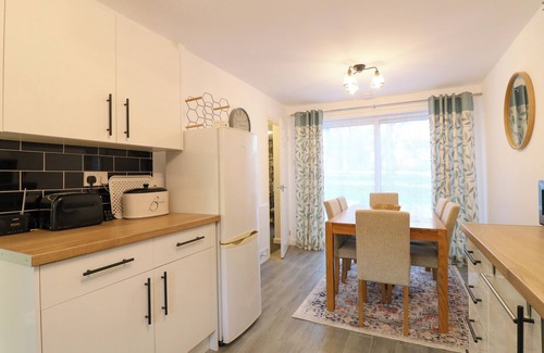 Chesterfield Hütte | THE LILY PAD, family friendly, with a garden in Chesterfield