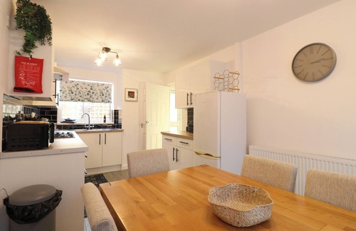 Chesterfield Hütte | THE LILY PAD, family friendly, with a garden in Chesterfield