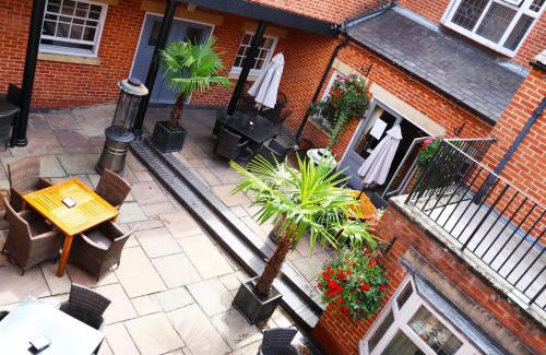 Belper Hotel | The Lion Hotel