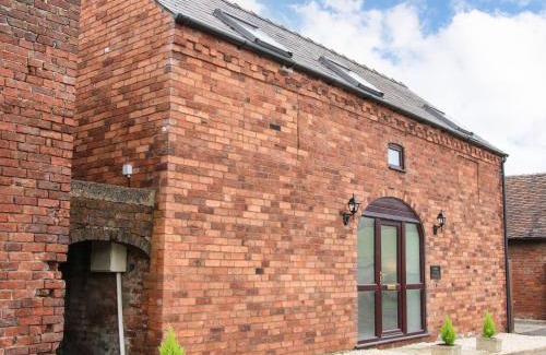 Abberley Haus | The Little Beehive